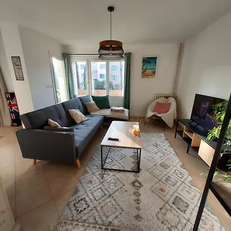 Grand T2 Ensoleille - Proche Gare * Hyeres